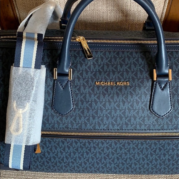 Michael Kors Travel Duffle Admiral Blue - Picture 2 of 9